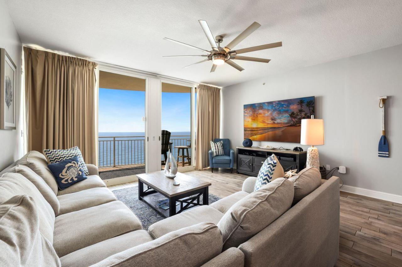 Totally Beach'n At 1605 Aqua